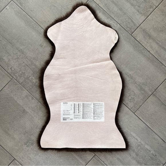 SEJERBY IKEA Chocolate Brown Sheepskin Rugs 18x28" / SOLD INDIVIDUALLY - Picture 2 of 8